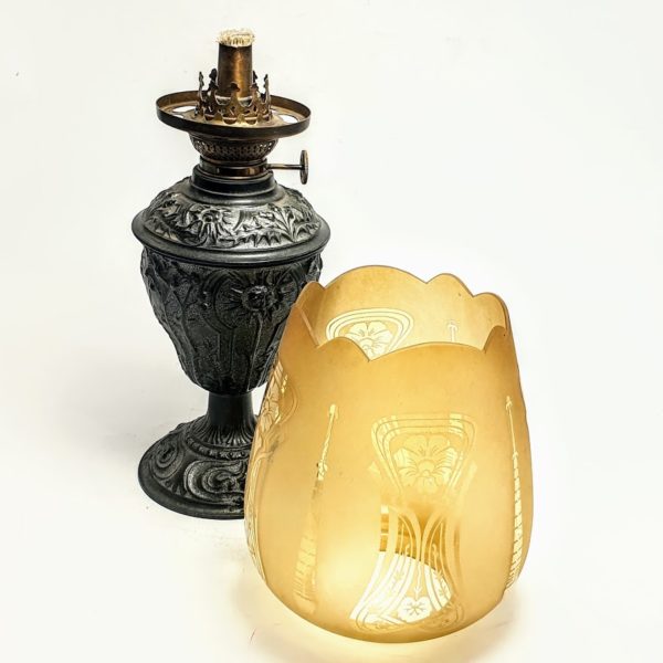 Lampa naftowa ze szklanym kloszem, Wild & Wessel, XIX w. - obrazek 9