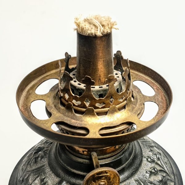 Lampa naftowa ze szklanym kloszem, Wild & Wessel, XIX w. - obrazek 7