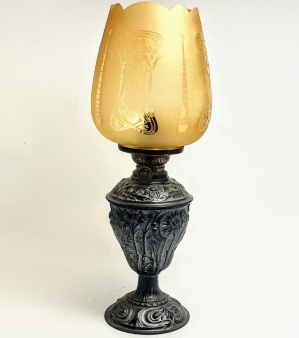 Lampa naftowa ze szklanym kloszem, Wild & Wessel, XIX w.