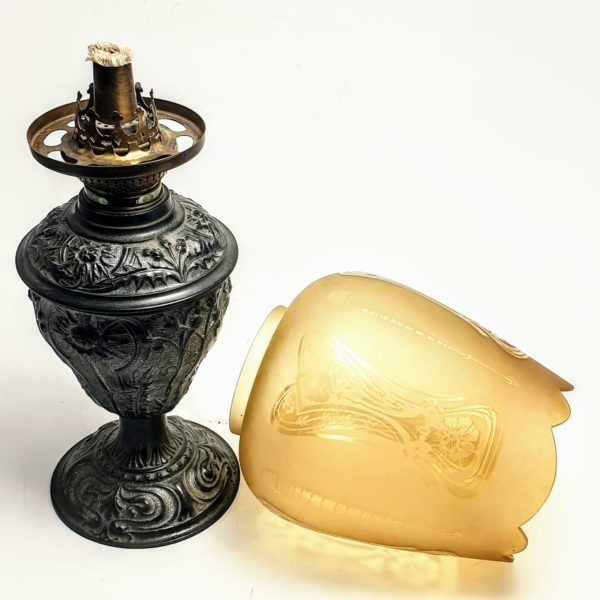 Lampa naftowa ze szklanym kloszem, Wild & Wessel, XIX w. - obrazek 2