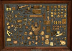AMULETY I SYMBOLE - Wszystkie amulety magiczne z Pracowni Mistrza Kilińskiego w Warszawie - DOM MAGII. Tu zamieszczamy zdjęcia wszystkich obiektów wystawionych w galerii Lapidarium na Starym Mieście w Warszawie. Ciekawsze  pozycje wystawiamy w sklepie internetowym oraz  Allegro i Ebay.
