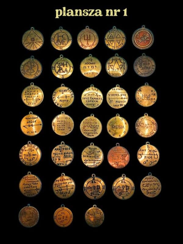 Dowolny amulet z zaklęciami magicznymi. - obrazek 3