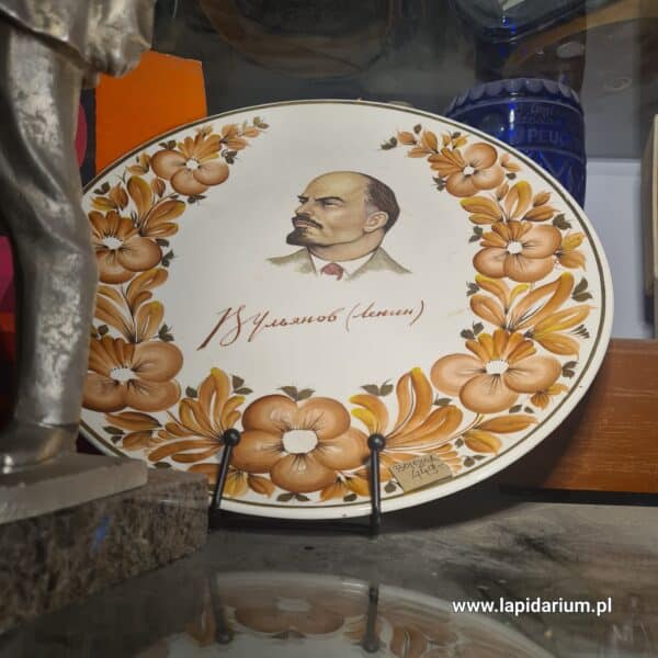 Talerz ozdobny, porcelanowy z Leninem ZSRR XX w.