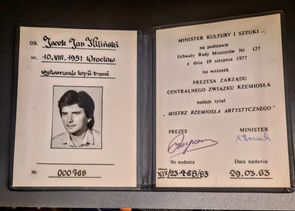 Gabinet Naprawy Dzieł Sztuki i Przedmiotów Artystycznych i Kolekcjonerskich.
