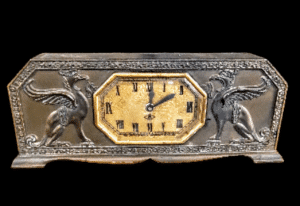 Zegar kominkowy z gryfami The Lux Clock & CO , USA