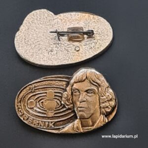 HURT 50 sztuk  Odznaka aluminiowa na agrfce KOPERNIK