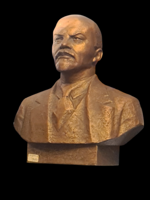 Duże popiersie Włodzimierza Lenina z brunatnego tworzywa sztucznego, ZSRR lata 80. XX wieku