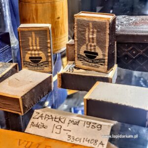 Oryginalne przedwojenne zapałki z Polskiego Monopolu Zapałczanego, paczka zapałek z II RP.