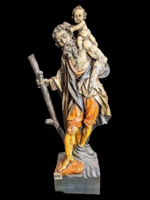 Postarzana figura Świętego Krzysztofa z Dzieciątkiem Jezus, rzeźba z sztucznego drewna o wysokości 55 cm.
