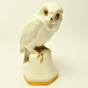 Porcelanowa figurka sowy Lorenz Hutschenreuther Kunstabteilung – widok z przodu