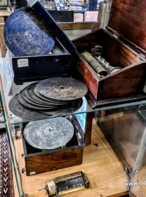 Małe płyty do pilifonu – drewniane akcesoria do gry zręcznościowej retro