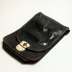 Francuska skórzana czarna sakwa oficerska (porte carte) z okresu I wojny światowej, 1914 rok.