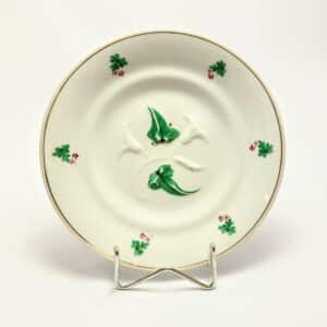 Antyczny talerz z sygnaturą drezdeńskiej porcelany, zdobienia kwiatowe, XIX wiek