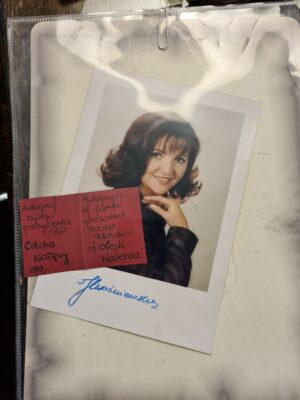 Kolekcja oryginalnych autografów i dokumentów z okresu PRL-u na sprzedaż w sklepie Lapidarium.