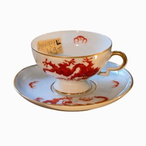 Filiżanka do espresso ze spodkiem z motywem Czerwonego Smoka, ręcznie malowana, złocenia, inspirowana Meissen